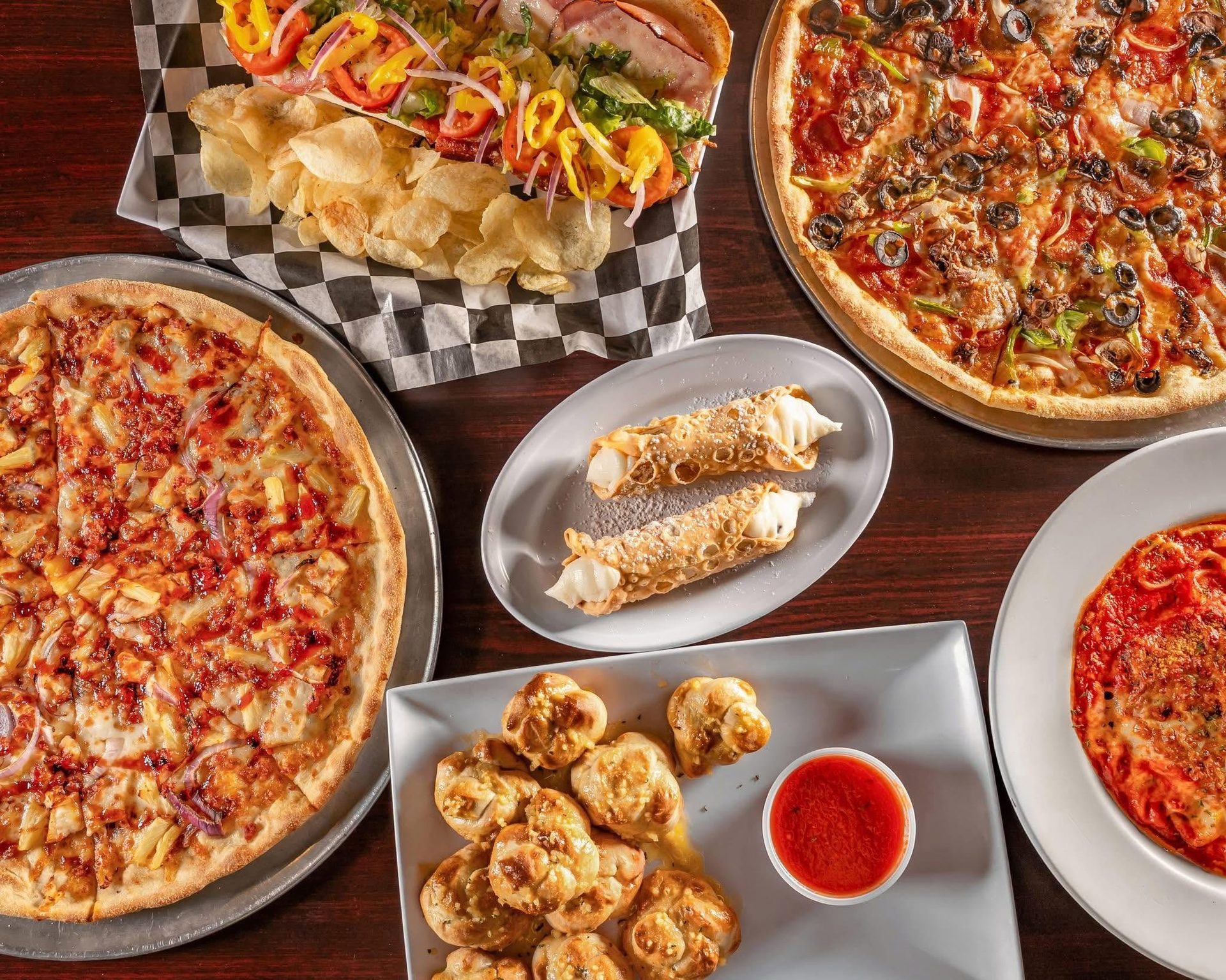 Rogersville's neighborhood pizza spot
